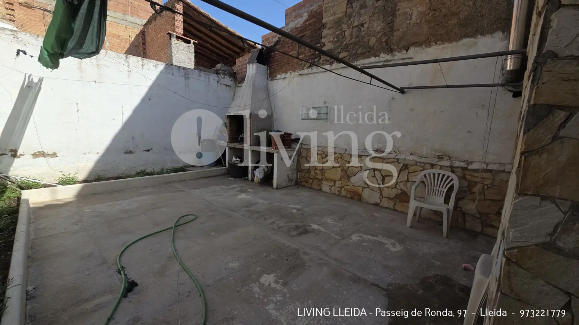 Casa adosada en venta en Albatàrrec con Calefacción, Terraza y Trastero