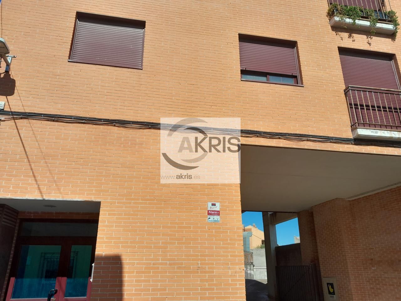 Vista exterior de Edifici en venda en Alameda de la Sagra
