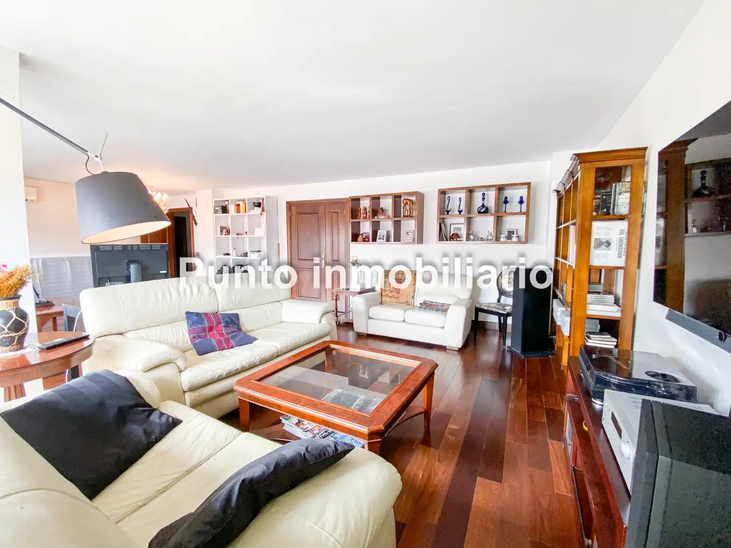 Sala de estar de Piso en venta en Valladolid con Aire acondicionado, Calefacción y Parquet