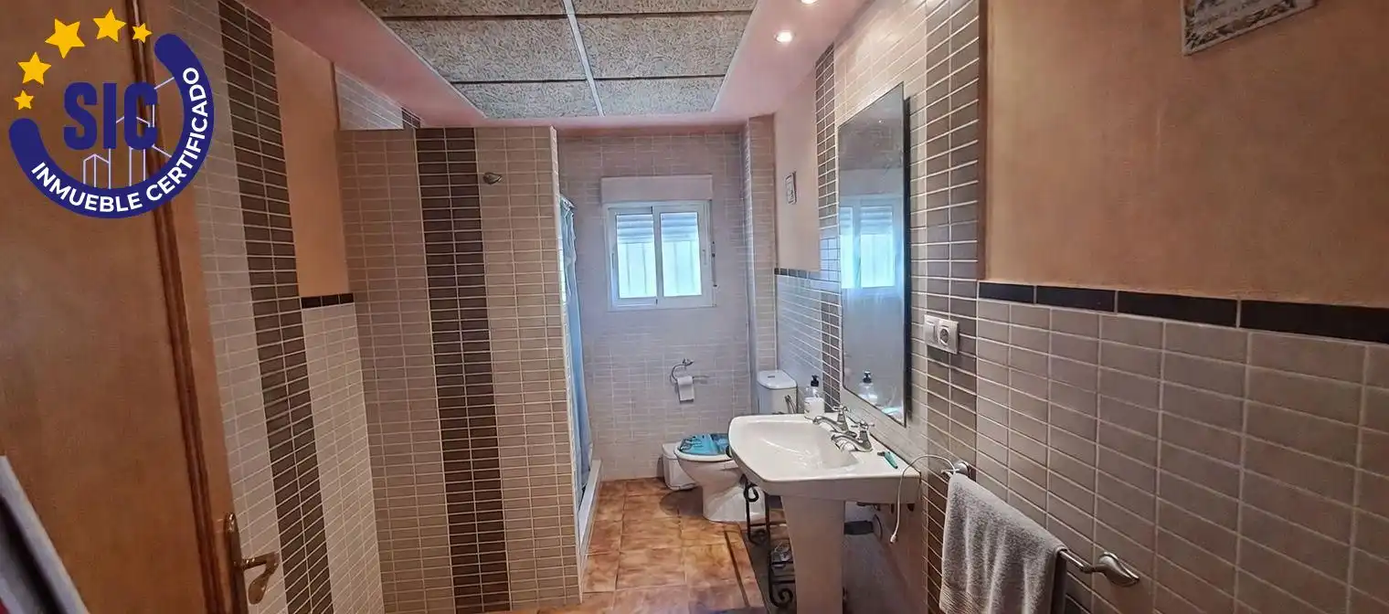 Bany de Casa o xalet en venda en Barxeta amb Aire condicionat, Calefacció i Piscina