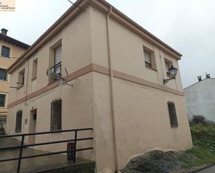 Vista exterior de Casa o xalet en venda en San Leonardo de Yagüe