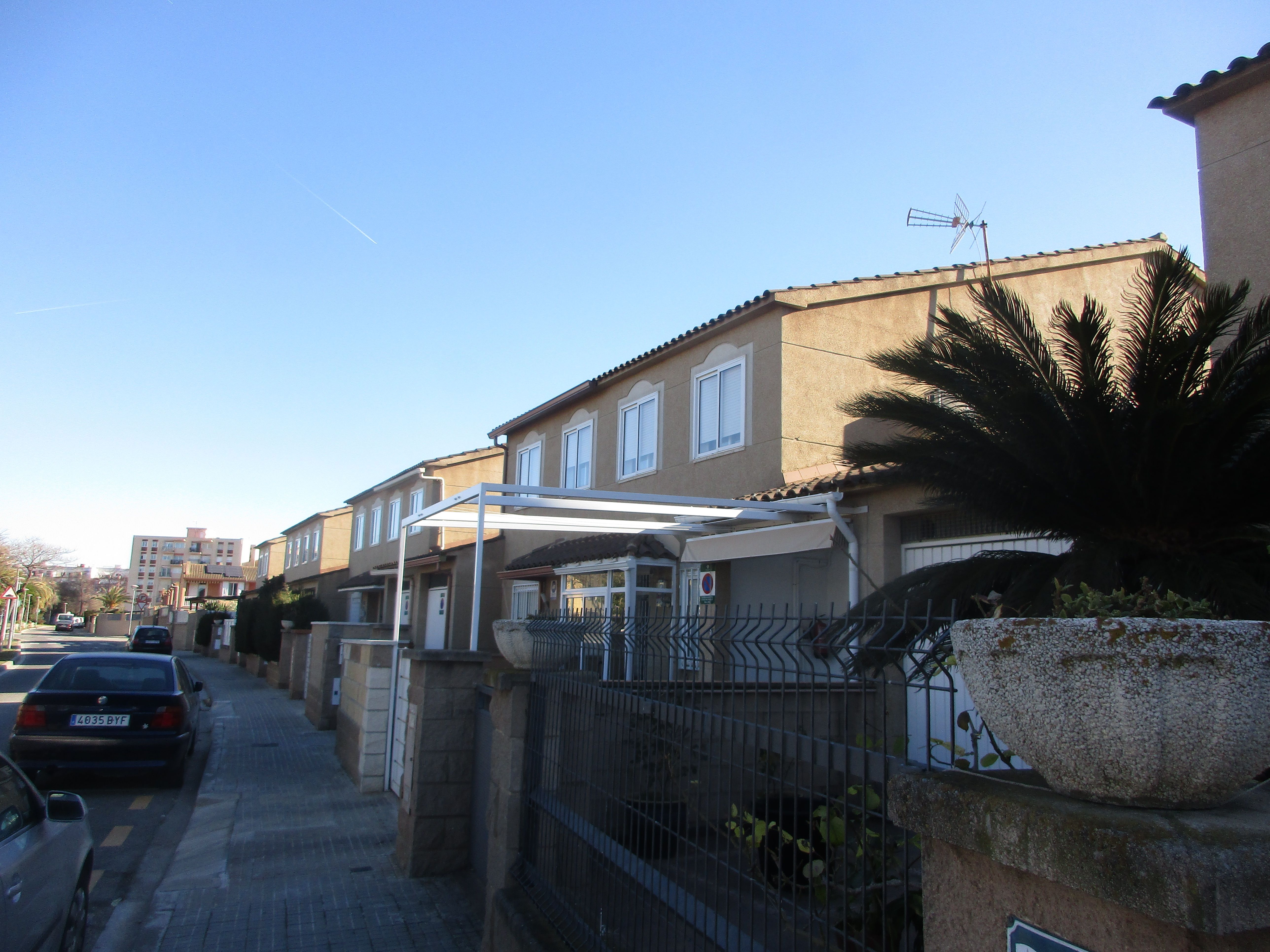 Exterior view of Single-family semi-detached for sale in Reus  with Air Conditioner, Heating and Private garden
