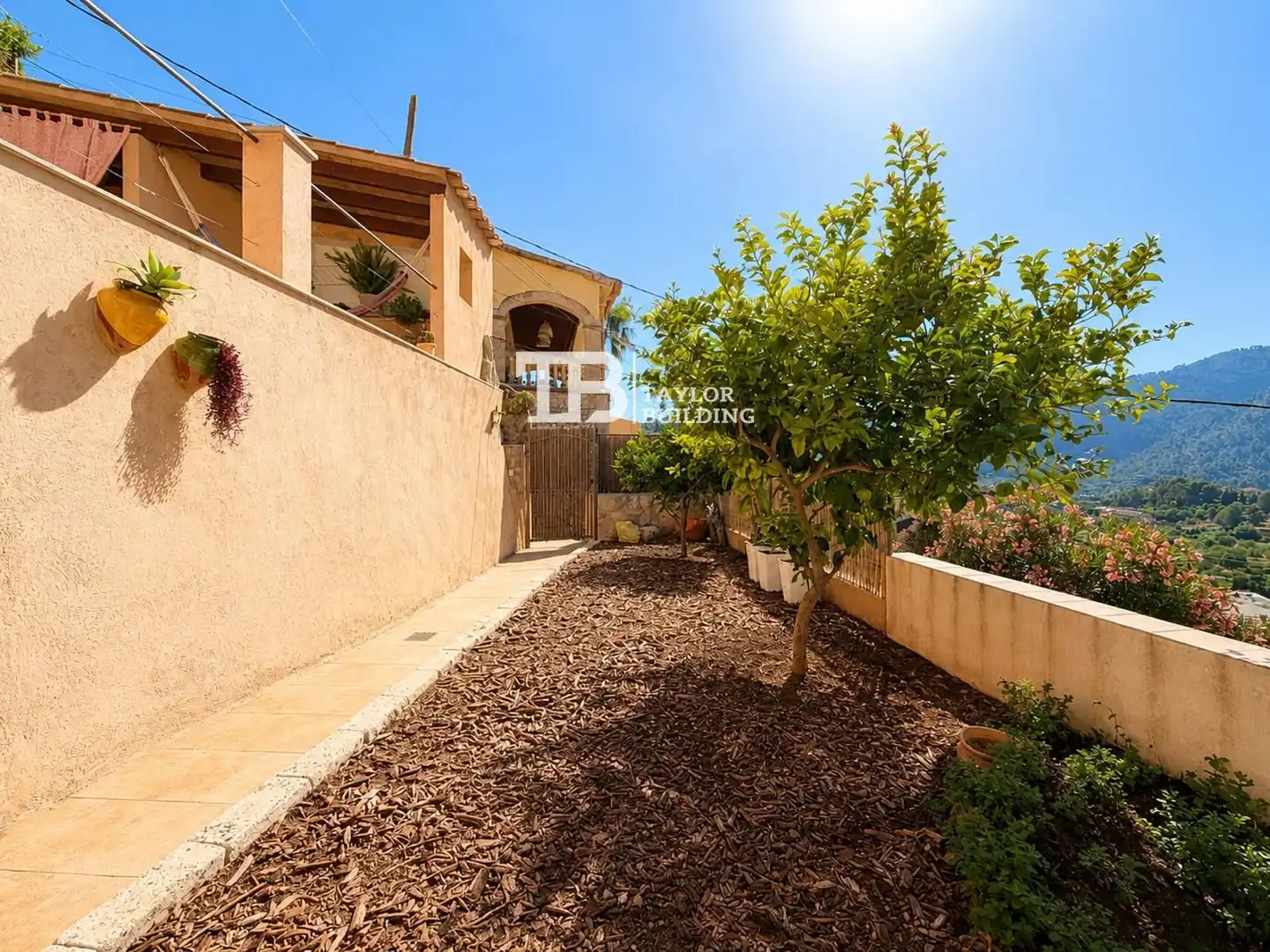 Vista exterior de Casa o xalet en venda en Bunyola amb Calefacció, Jardí privat i Terrassa
