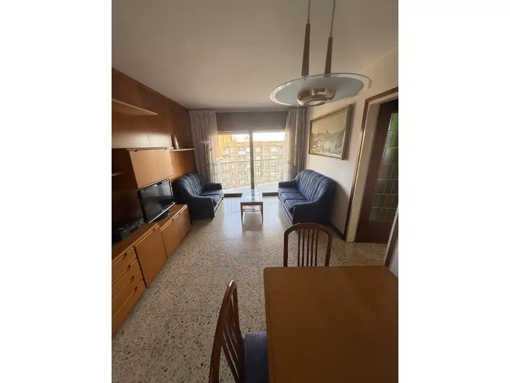 Sala de estar de Apartamento en venta en L'Hospitalet de Llobregat