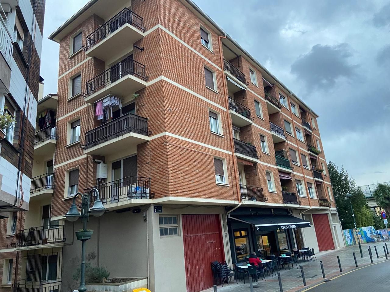 Vista exterior de Pis en venda en Berriz amb Calefacció i Balcó