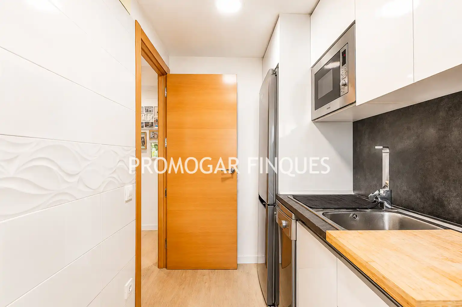 Kitchen of Flat for sale in Ripollet  with Parquet flooring, Terrace and Oven
