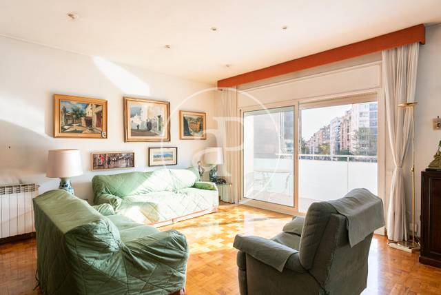 Piso en Venta en Av. de Sarrià en Barri de les Corts