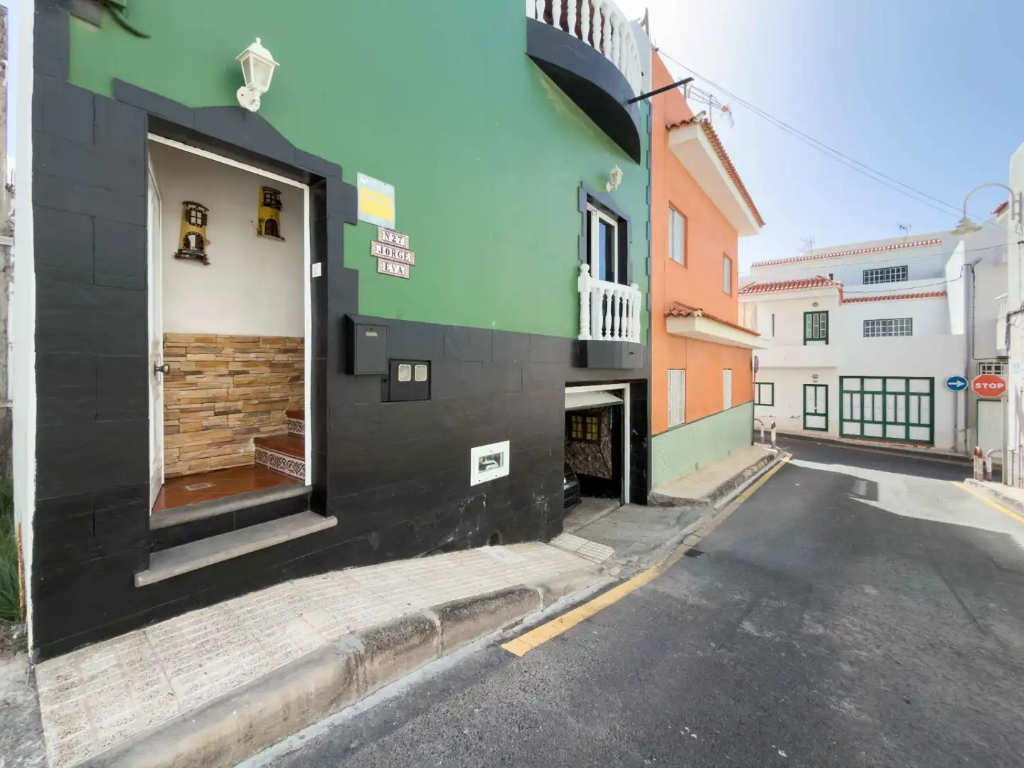 Vista exterior de Casa adosada en venta en Arico