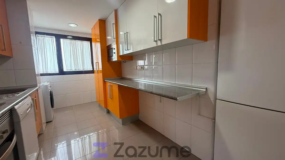 Küche von Wohnung zur Miete in Murcia mit Klimaanlage, Heizung und Terrasse