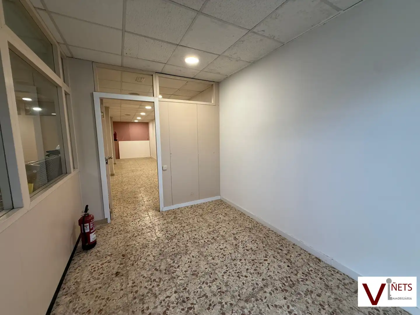 Local comercial en alquiler en Carrer Calàbria, imagen 5