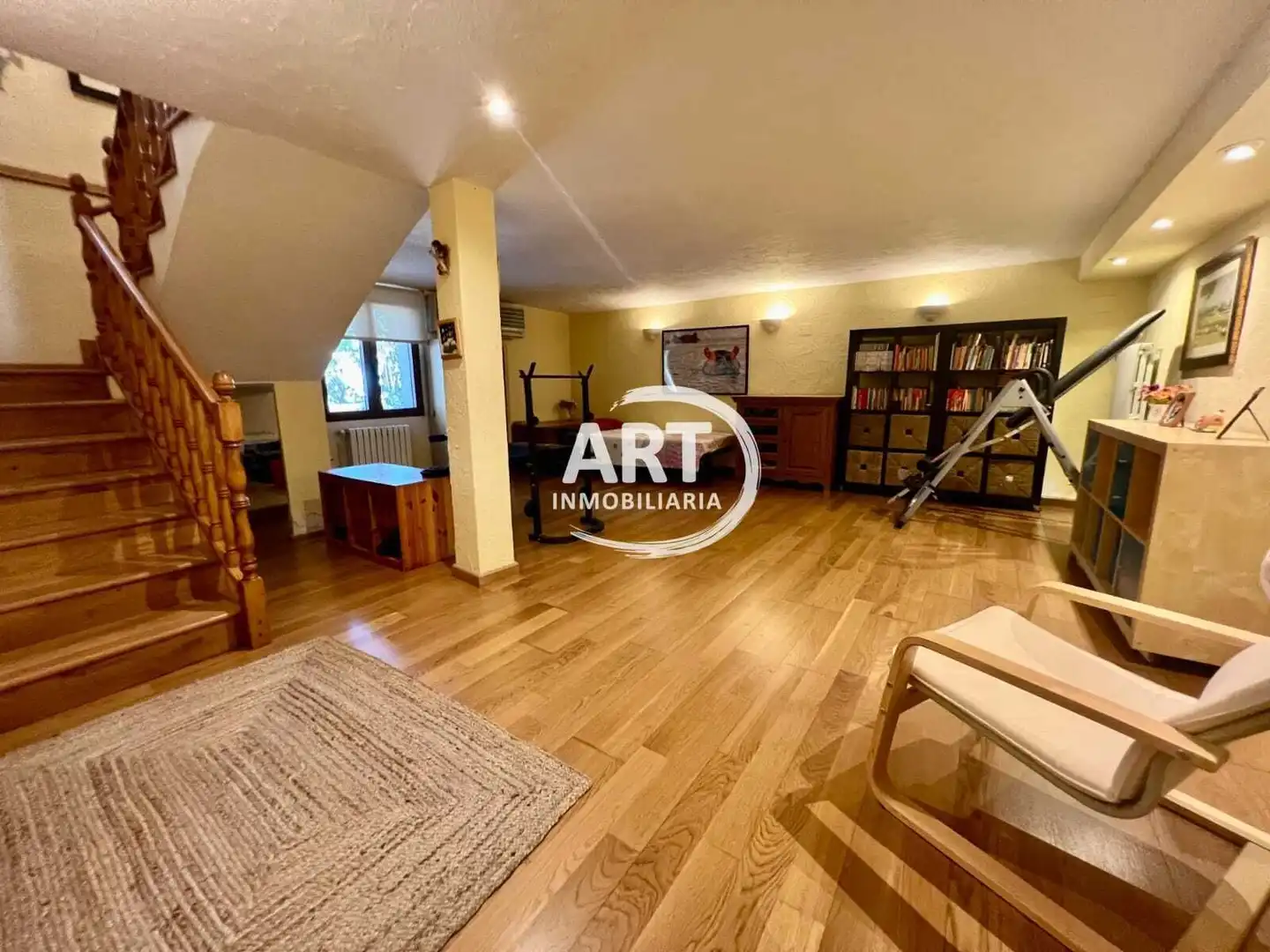 Houses for sale in L'Eliana  with Air Conditioner, Heating and Private garden