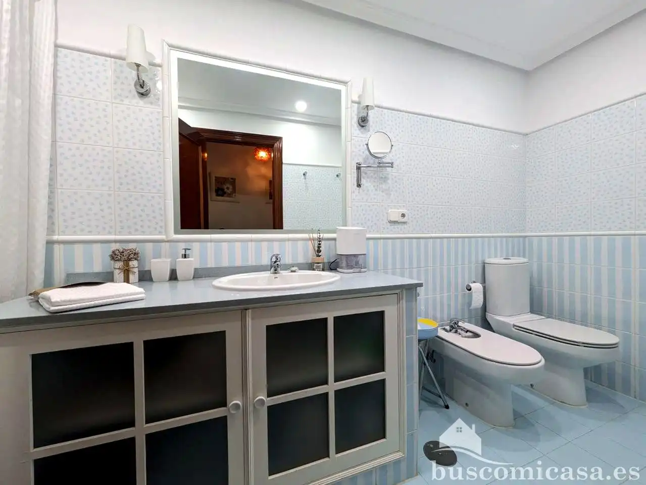 Baño de Planta baja de alquiler en Linares con Aire acondicionado y Amueblado