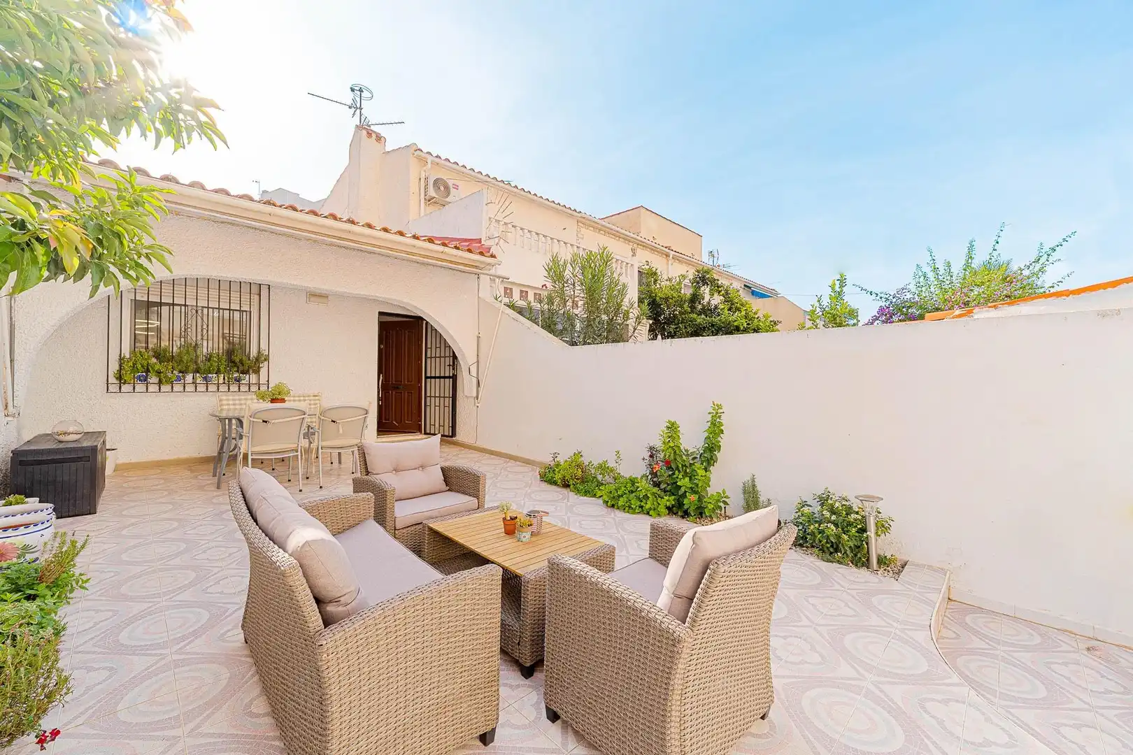 Casa a schiera con giardino in vendita a JOVEN PURA 126