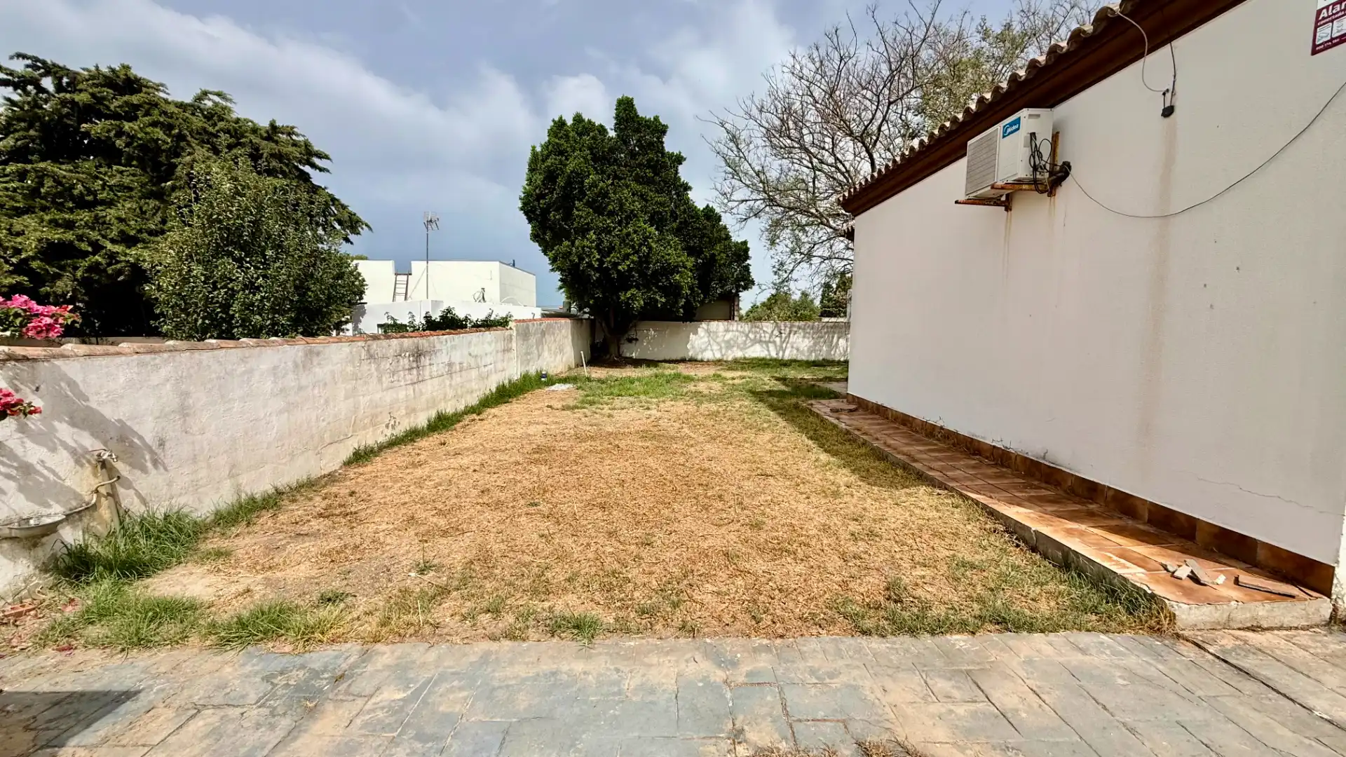 Xalet amb jardí en venda a Calle Navarrete, imagen 4