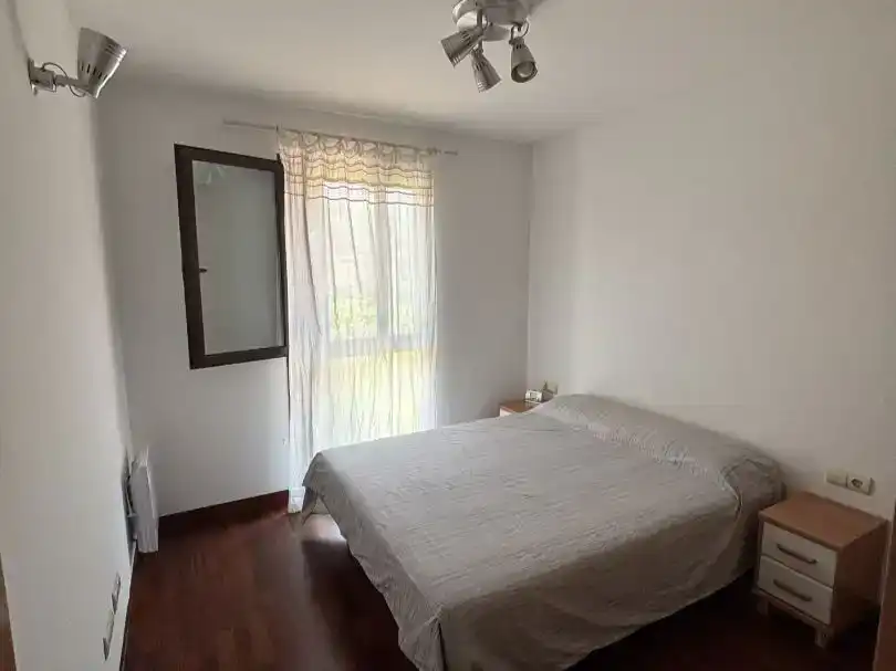 Dormitori de Pis en venda en Organyà amb Parquet i Moblat