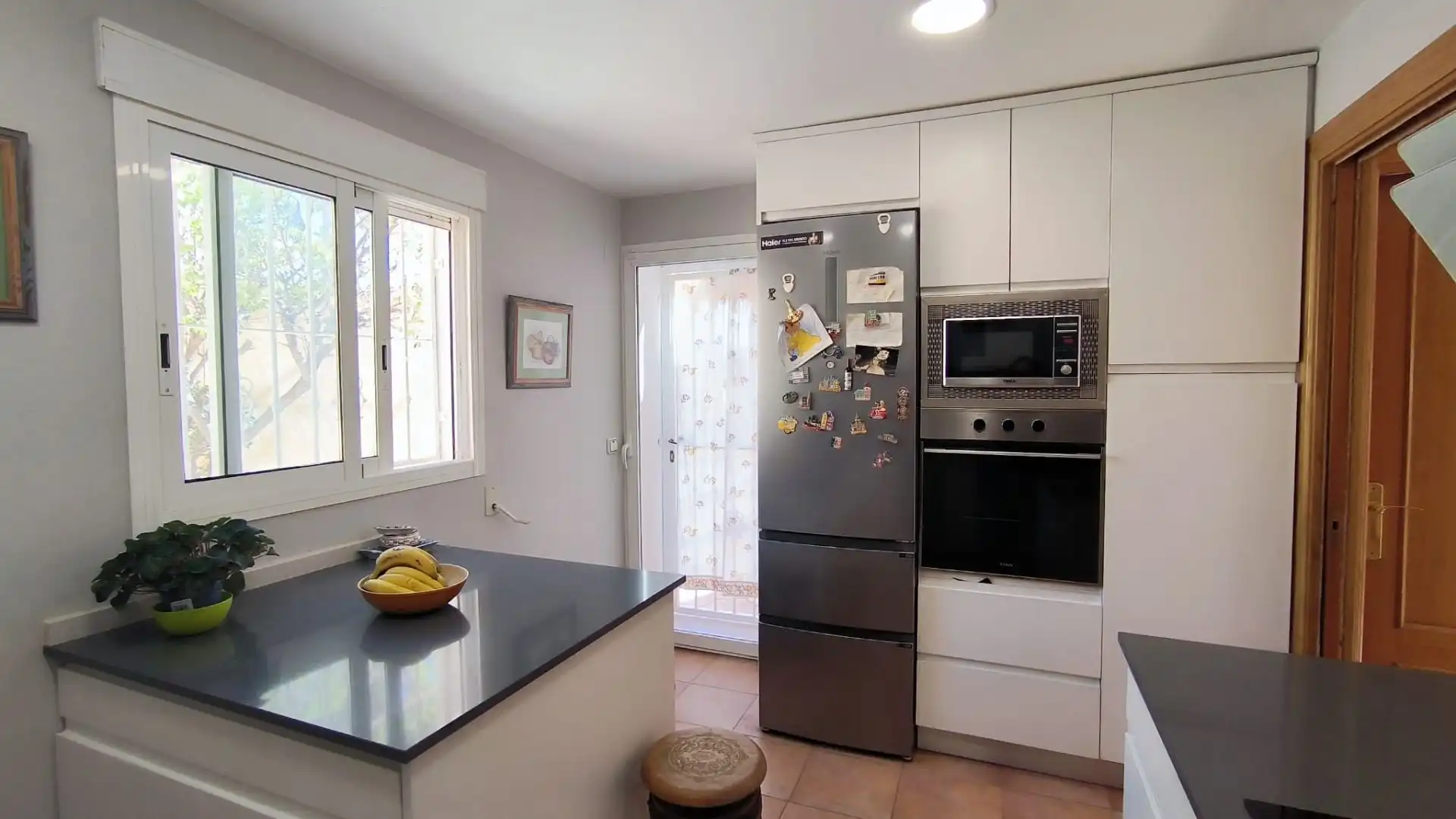 Cocina de Casa o chalet en venta en La Nucia con Aire acondicionado, Calefacción y Jardín privado