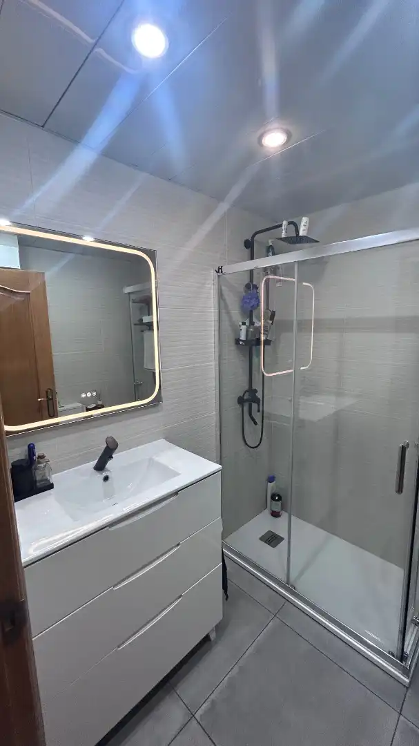 Bathroom of Flat for sale in Pineda de Mar  with Air Conditioner, Heating and Balcony
