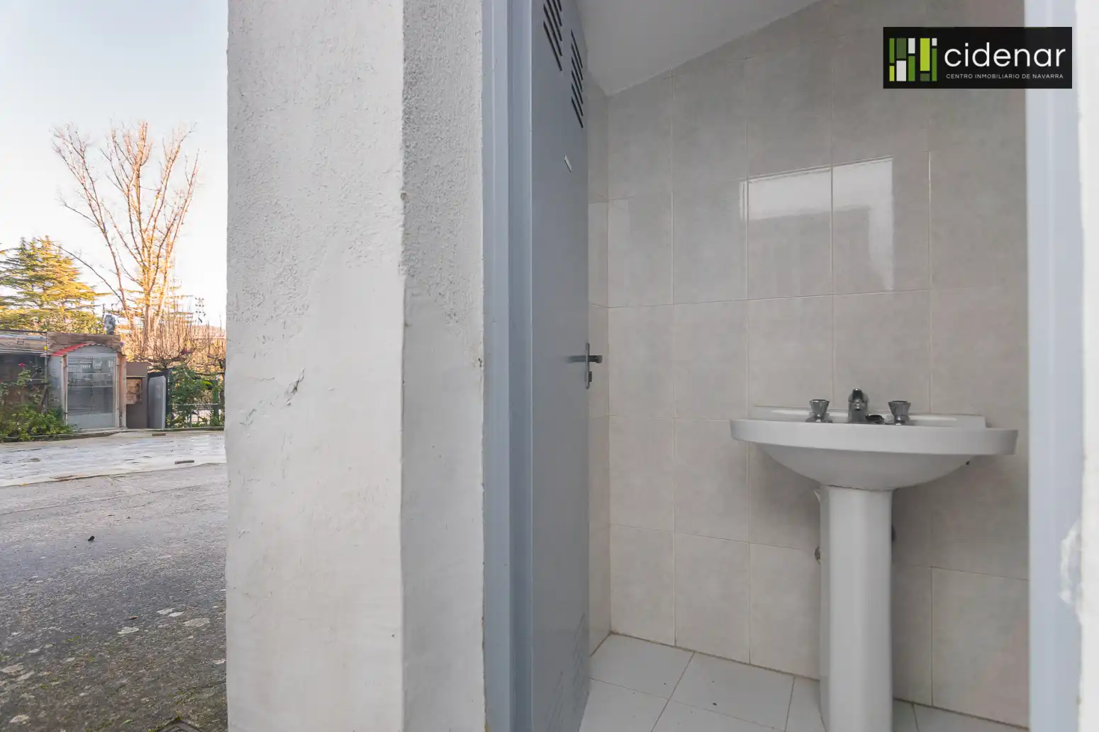Baño de Terreno en venta en  Pamplona / Iruña
