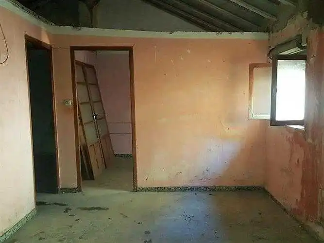 Commercial properties for sale in Llombai