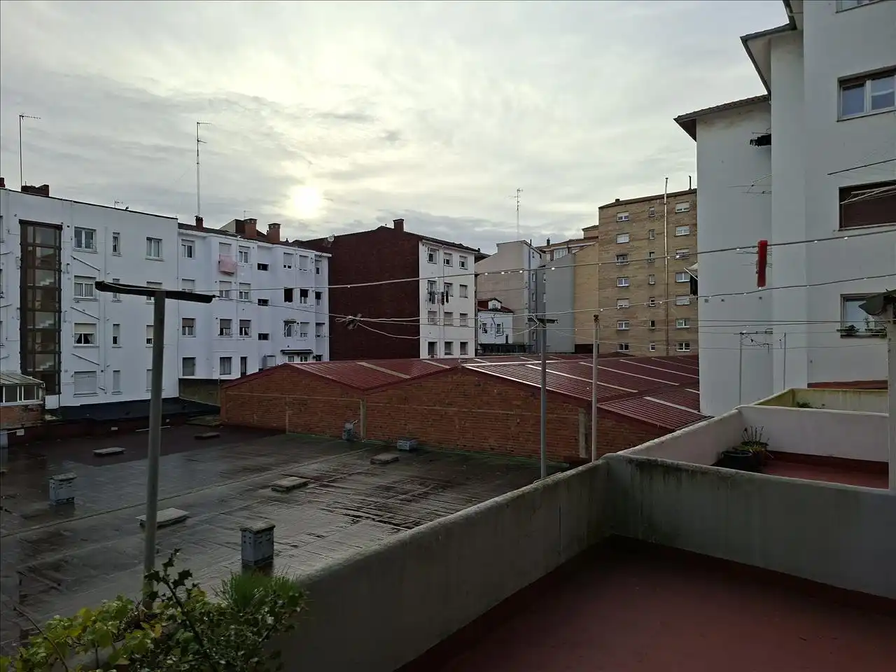 Außenansicht von Wohnung zum Verkauf in Gijón  mit Terrasse