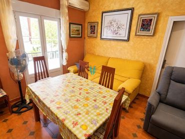 Appartamento con balcone in vendita a Centro Urbano