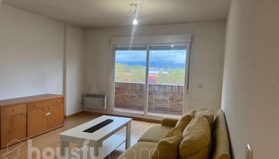 Photo 1 of Flat to rent in Calle Isla de Lobeira, ., Parque de la Coruña - Las Suertes, Madrid