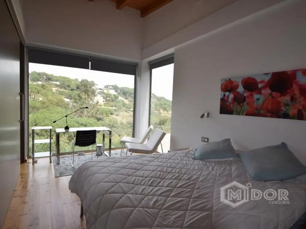 Dormitori de Casa o xalet en venda en Sant Feliu de Guíxols amb Aire condicionat, Calefacció i Jardí privat