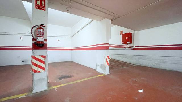 Garaje en Venta en Carrer d'Amèrica, 9 en El Guinardó