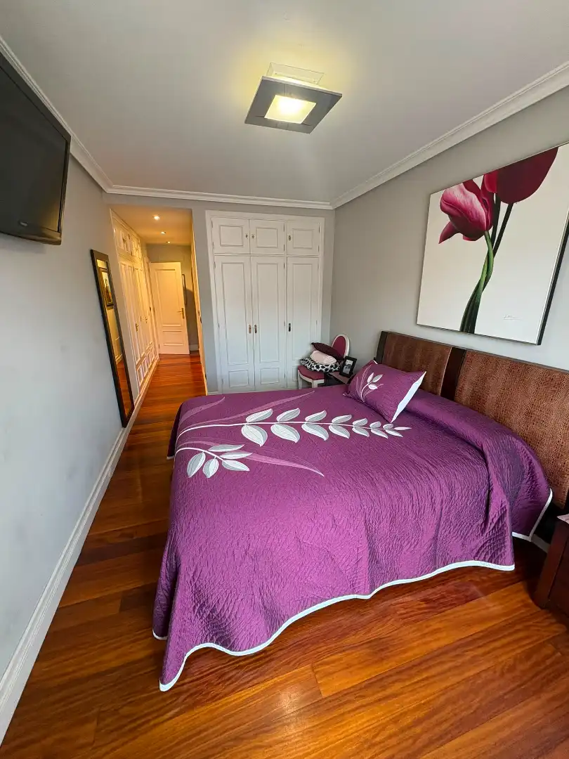 Habitación de Apartamento de alquiler en Bilbao  con Calefacción, Amueblado y Horno