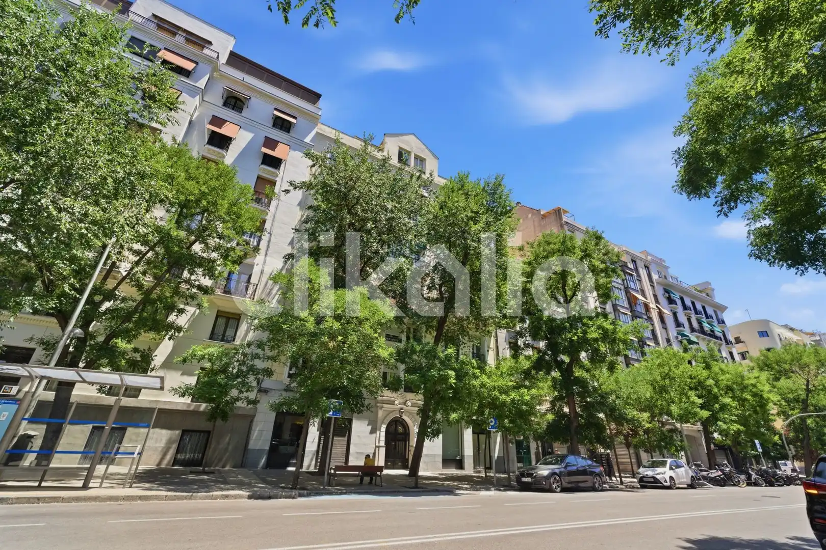 Flat with lift for sale in Chamberí