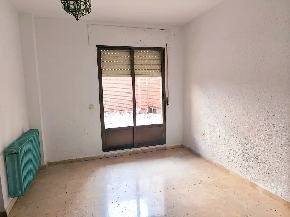 Habitación de Piso en venta en Ciudad Real con Calefacción y Trastero