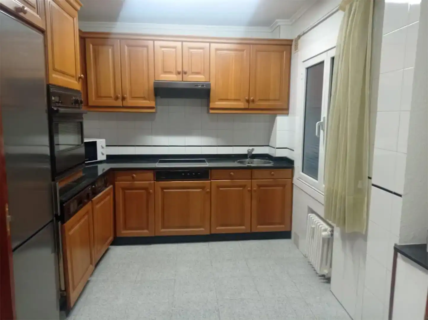 Küche von Wohnung zur Miete in Oviedo 