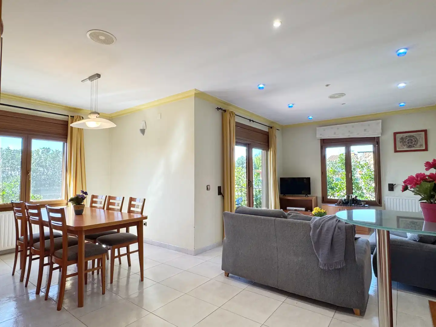 Dining room of Houses for sale in Viladamat  with Air Conditioner, Heating and Private garden