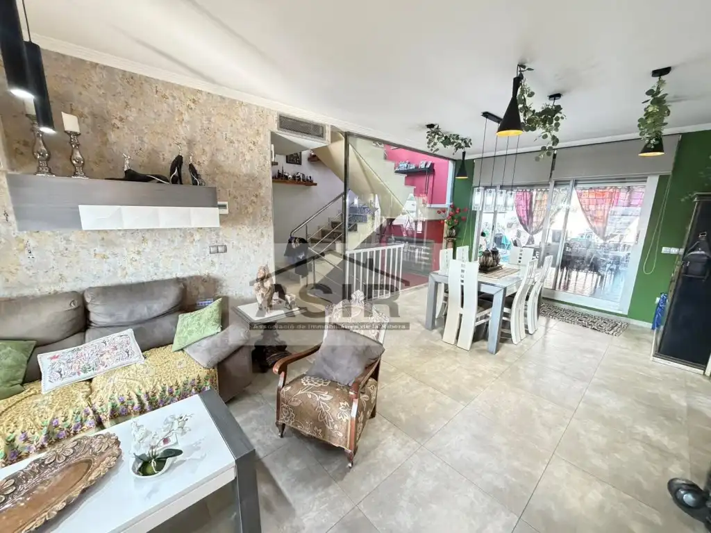 Sala d'estar de Casa o xalet en venda en Alzira amb Terrassa i Piscina