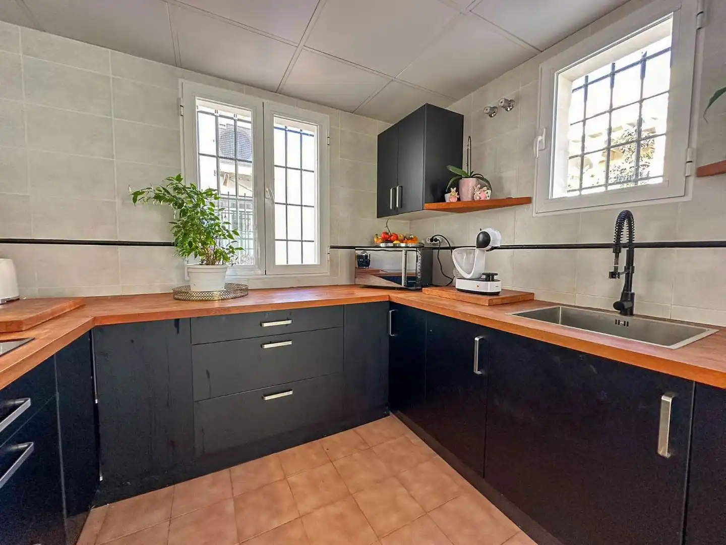 Küche von Einfamilien-Reihenhaus zum Verkauf in Salobreña mit Terrasse und Schwimmbad