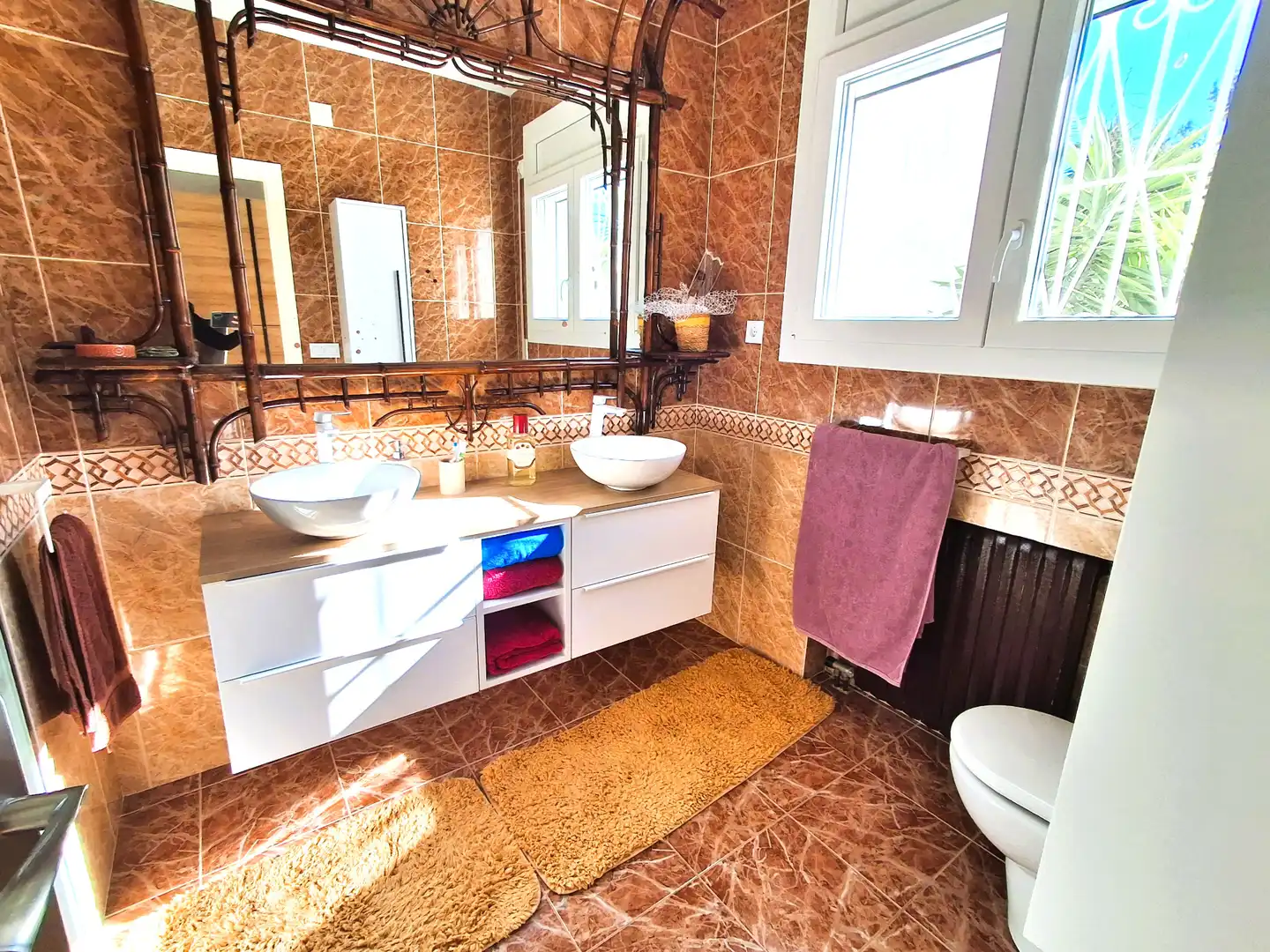 Badezimmer von Haus oder Chalet zum Verkauf in Mont-roig del Camp mit Klimaanlage, Heizung und Privatgarten