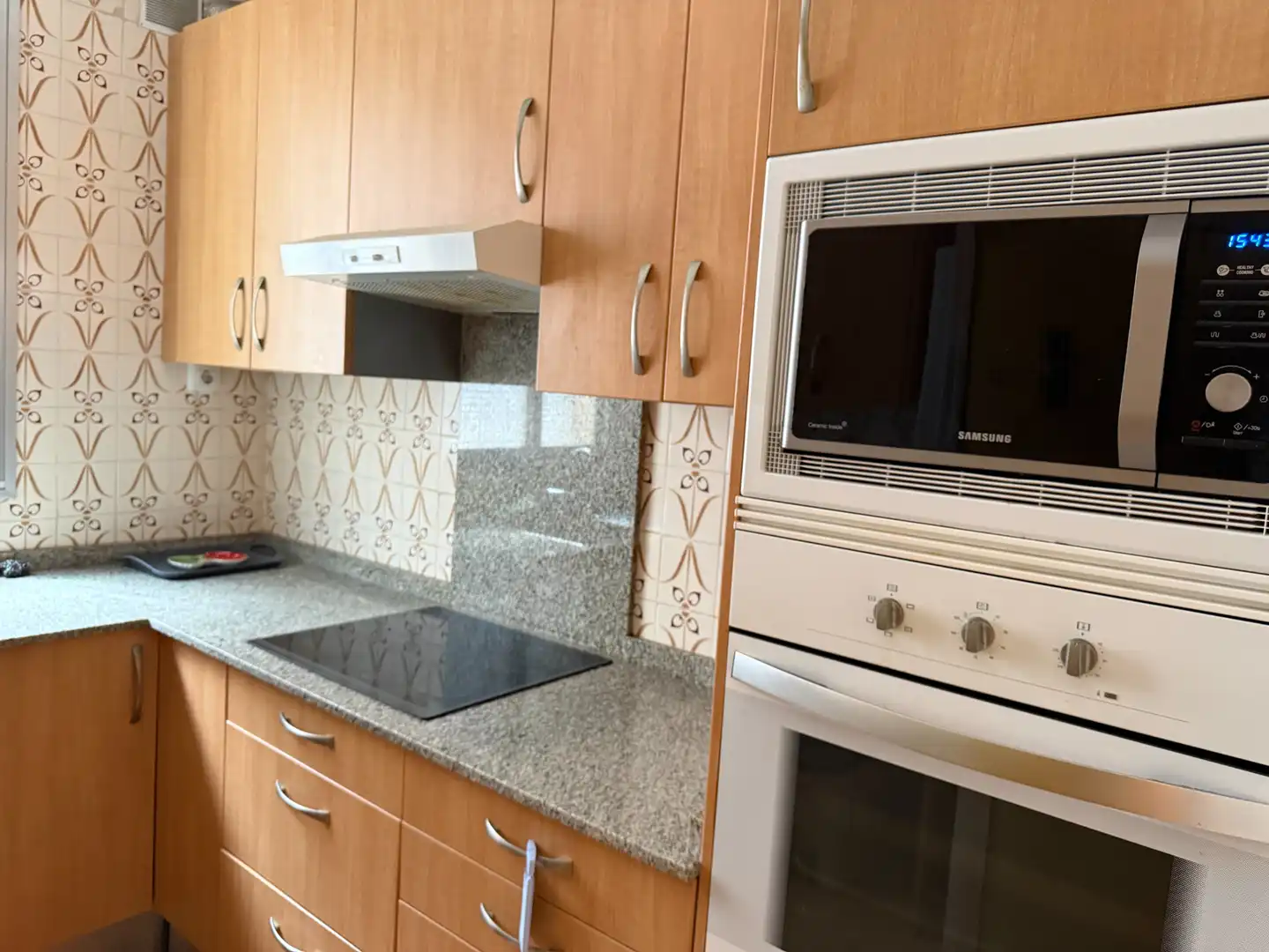 Kitchen of Flat for sale in Valencia  with Air Conditioner and Storage room