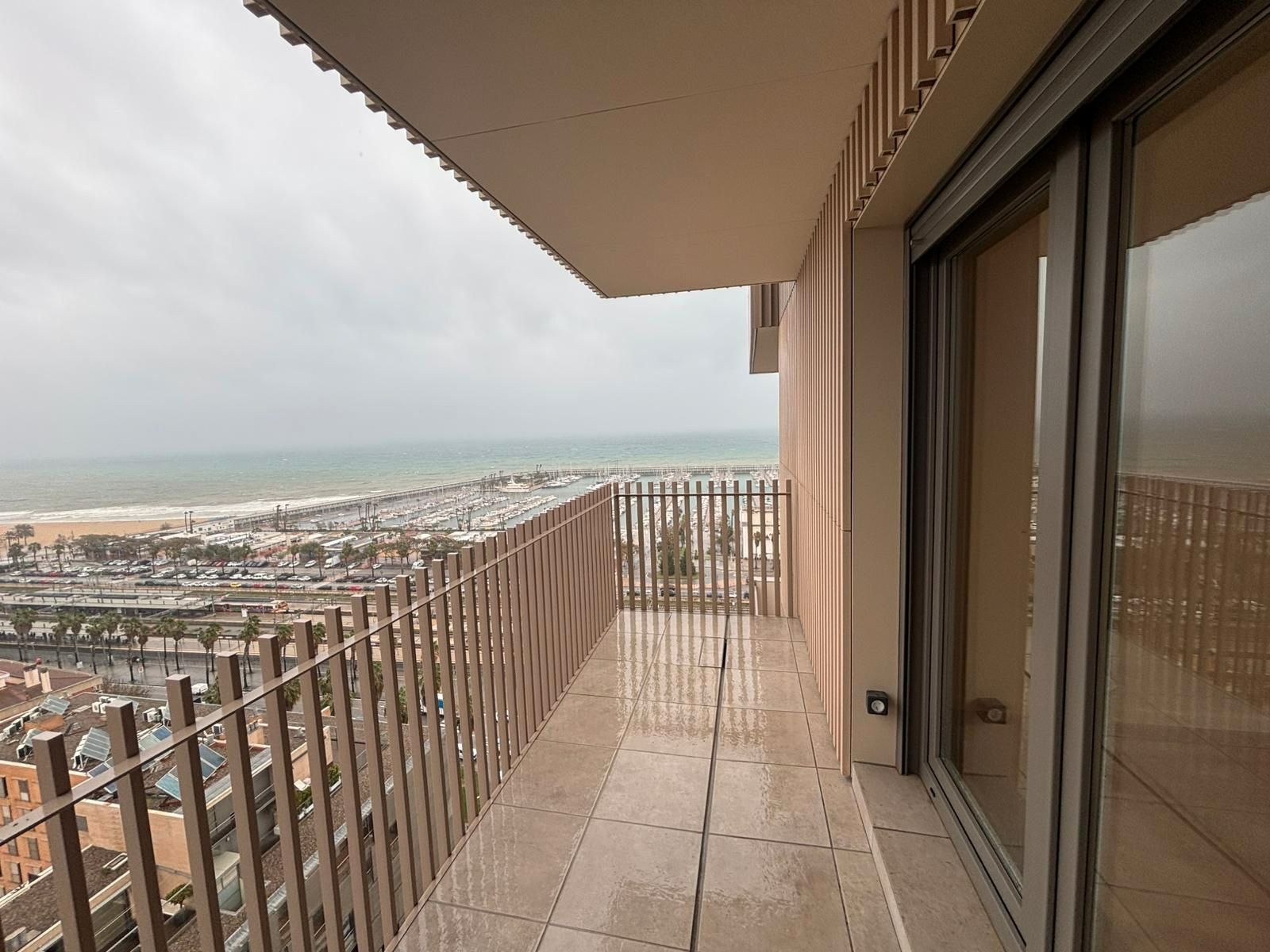 Terraza de Piso de alquiler en Mataró con Aire acondicionado, Horno y Balcón
