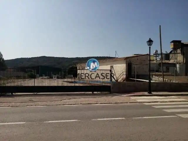 Fabrikhallen zum Verkauf in Calle VAGON, Tielmes