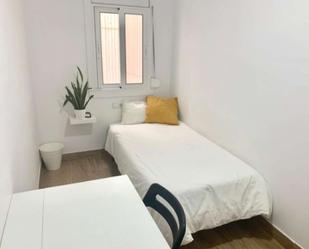 Flat to share in Collblanc