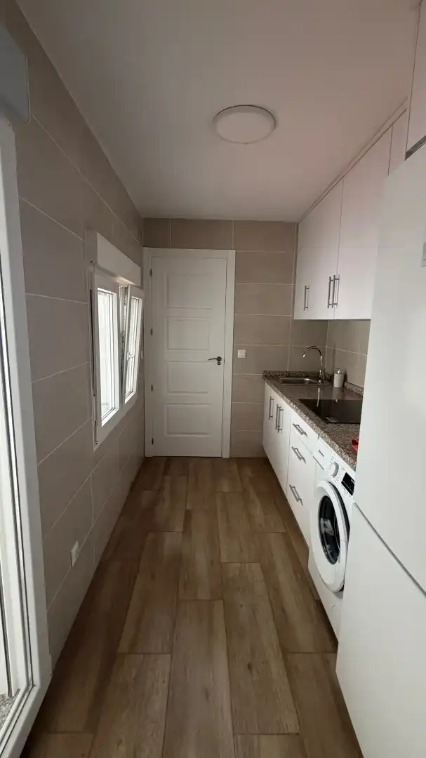 Cuina de Pis de lloguer en Castuera amb Aire condicionat, Terrassa i Moblat