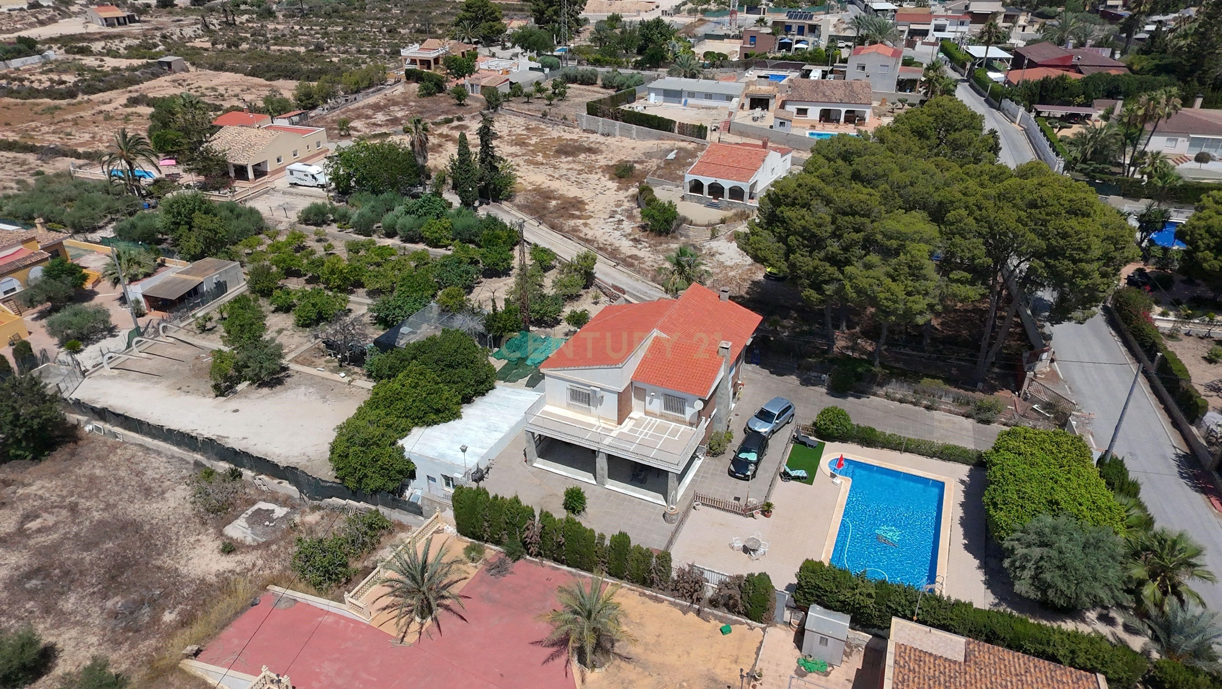 Vista exterior de Casa o chalet en venta en Elche / Elx con Piscina