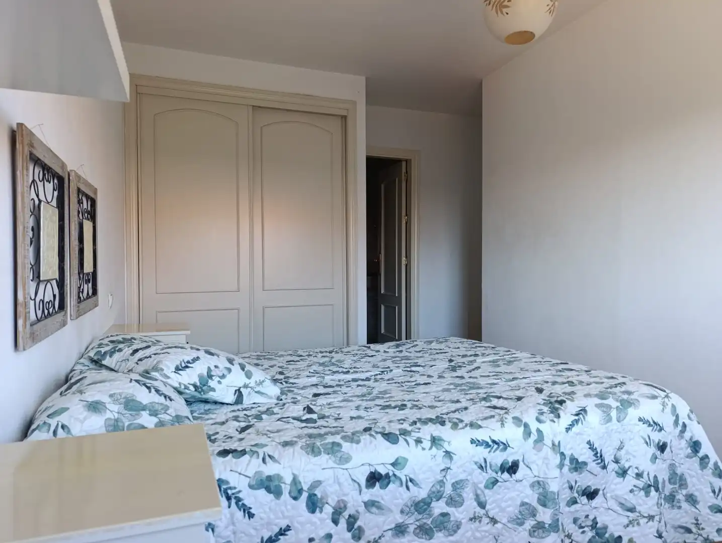 Schlafzimmer von Wohnung zum Verkauf in Majadahonda mit Klimaanlage, Heizung und Privatgarten