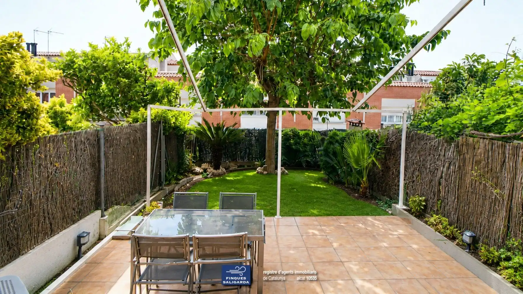 Casa adosada en venta en Parets del Vallès