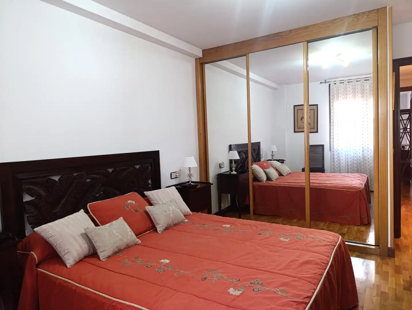 Habitación de Piso de alquiler en Oviedo  con Calefacción, Parquet y Terraza