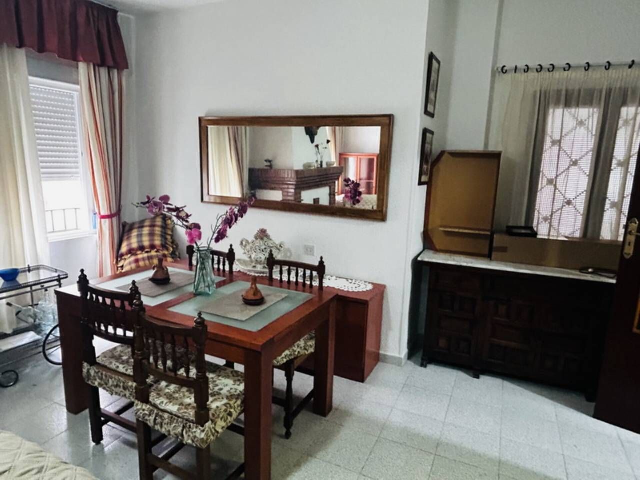 Comedor de Piso en venta en Almuñécar con Aire acondicionado y Amueblado
