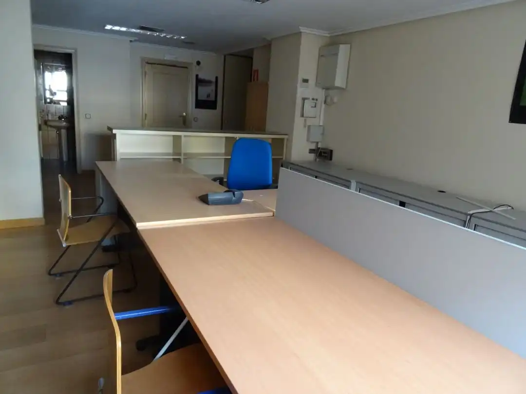 Büro zur Miete in Calle General Vara de Rey, imagen 16
