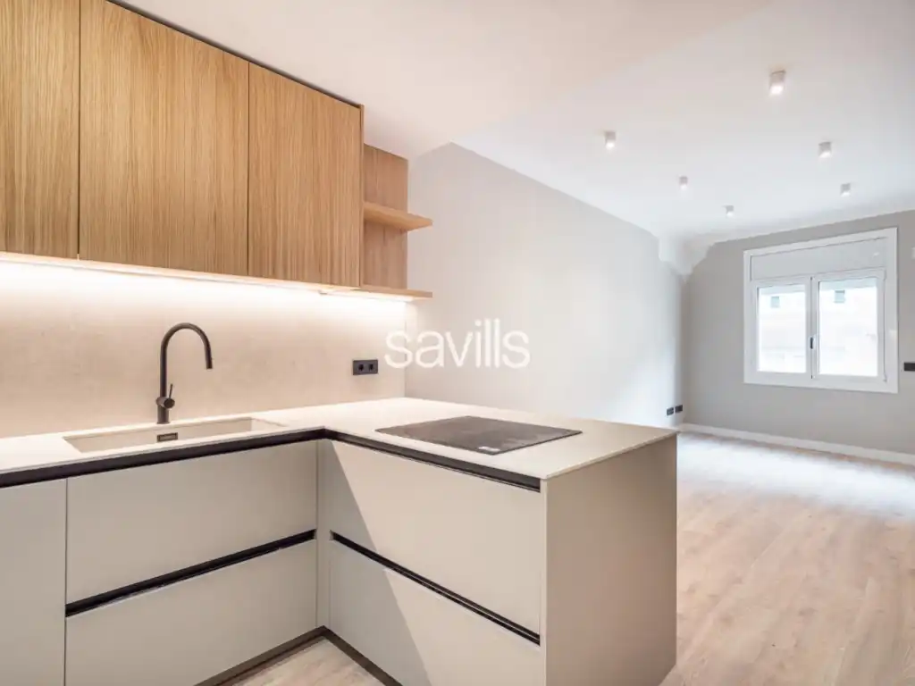 Cocina de Apartamento en venta en Barcelona