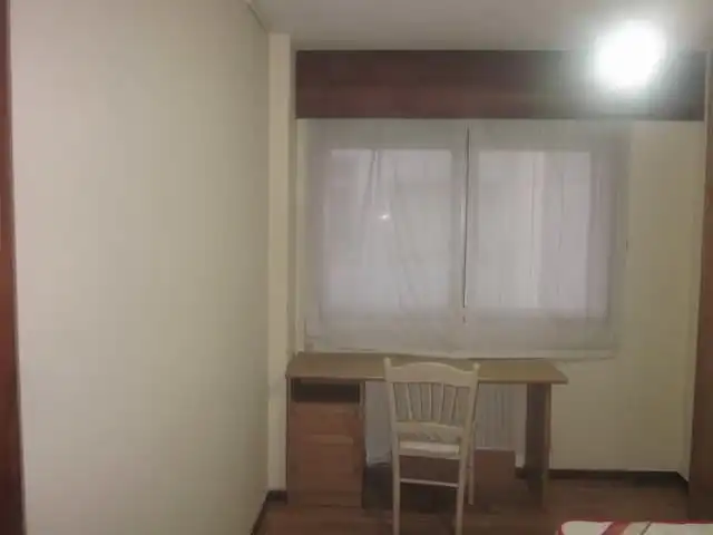 Habitación de Piso de alquiler en Santiago de Compostela  con Calefacción y Amueblado