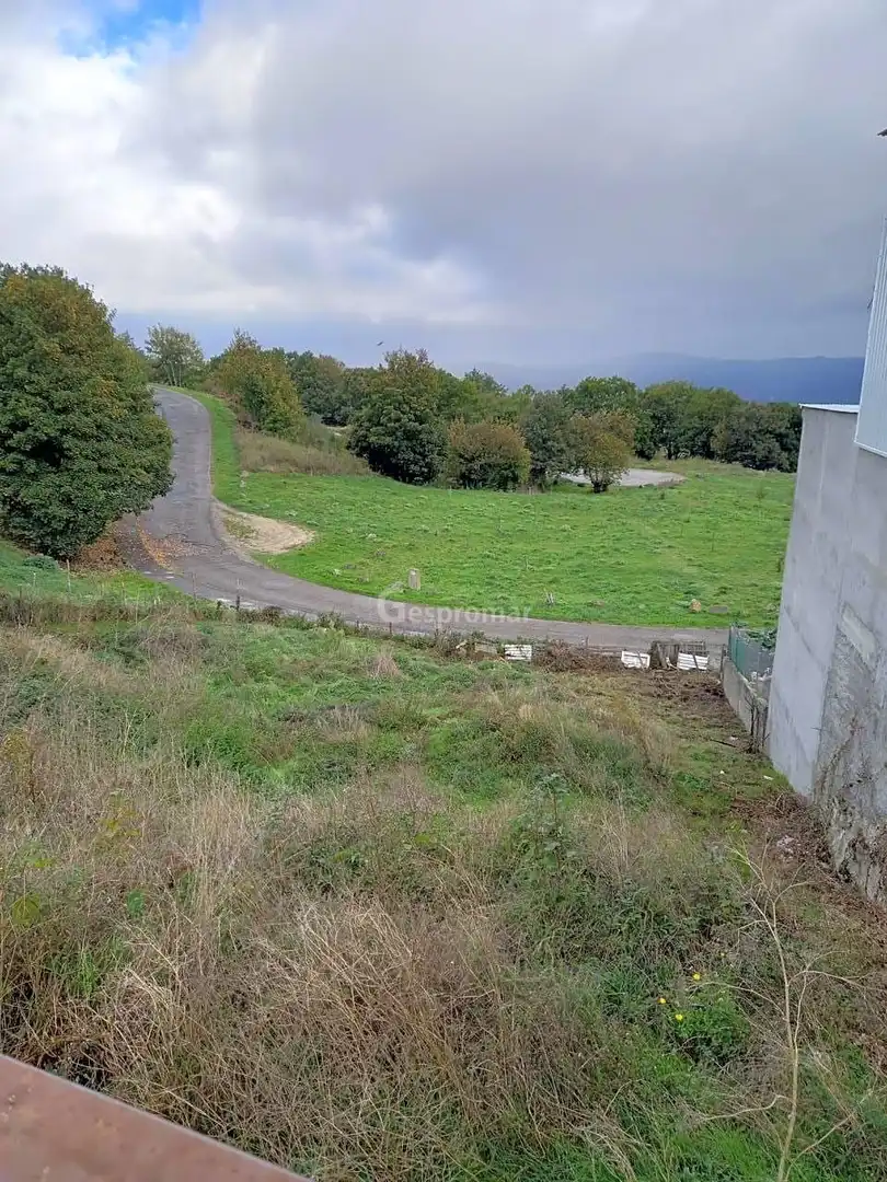 Terrenos y solares en venta en Rúa Claudio Movilla